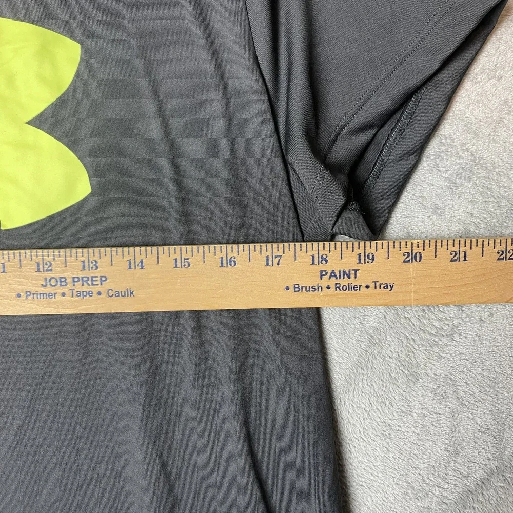 Under Armour Mens Large HeatGear Loose Fit Gray T-Shirt